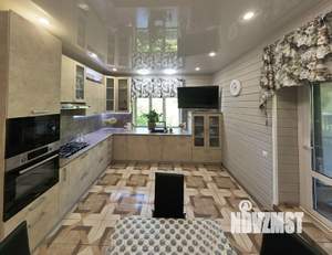 Дом 250м², 2-этажный, посуточно,