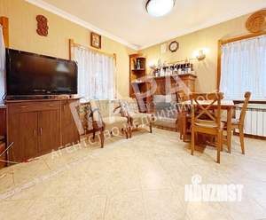 Дом 160м&sup2;, 2-этажный, на длительный срок, 