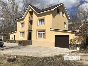 Коттедж 270м&sup2;, 3-этажный, на длительный срок, 