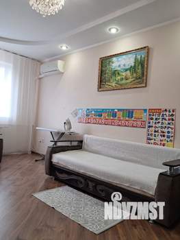 Дом 217м&sup2;, 2-этажный, участок 7 сот.  