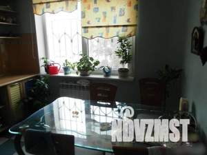 Дача 200м², 4-этажный, участок 7 сот.  