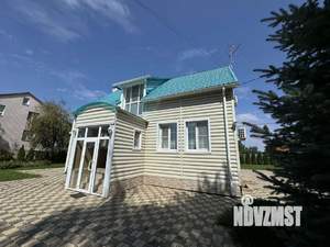 Коттедж 200м&sup2;, 2-этажный, участок 12 сот.  