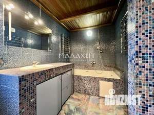 Дом 350м&sup2;, 3-этажный, участок 6 сот.  