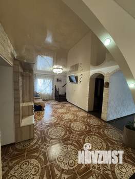 Дом 224м&sup2;, 2-этажный, участок 10 сот.  
