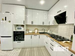 Дом 150м&sup2;, 2-этажный, участок 6 сот.  