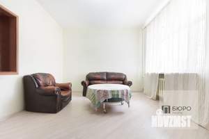 Дом 184м&sup2;, 3-этажный, участок 8 сот.  
