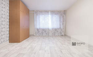 Дом 184м&sup2;, 3-этажный, участок 8 сот.  