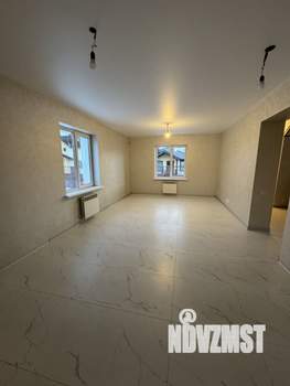 Дом 130м&sup2;, 2-этажный, участок 8 сот.  