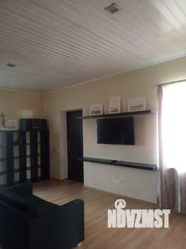 Коттедж 250м&sup2;, 2-этажный, участок 12 сот.  