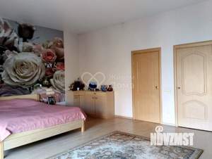 Дом 335м&sup2;, 3-этажный, участок 7 сот.  