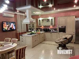 Коттедж 450м&sup2;, 3-этажный, участок 30 сот.  