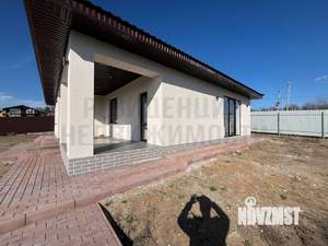 Коттедж 150м&sup2;, 1-этажный, участок 10 сот.  