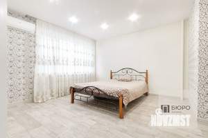 Дом 184м&sup2;, 3-этажный, участок 8 сот.  