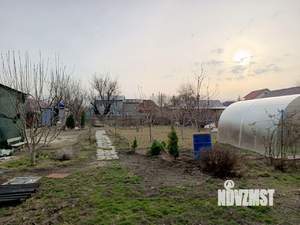 Дом 37м&sup2;, 2-этажный, участок 6 сот.  