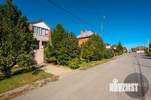 Дом 246м², 2-этажный, участок 12 сот.  