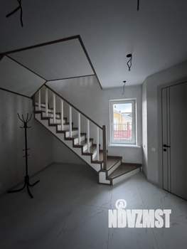 Дом 130м&sup2;, 2-этажный, участок 8 сот.  