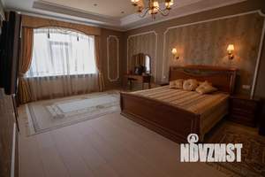 Дом 710м², 3-этажный, участок 33 сот.  