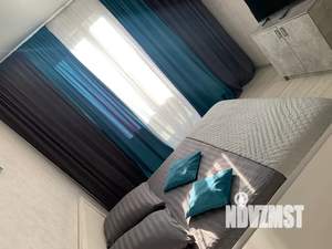 Студия квартира, посуточно, 30м2, 13/16 этаж