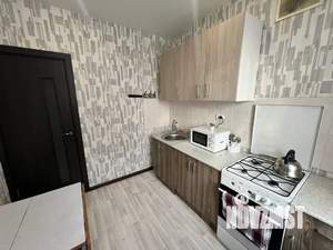 1-к квартира, посуточно, 33м2, 4/9 этаж