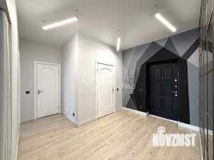4-к квартира, вторичка, 130м2, 2/7 этаж