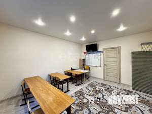 3-к квартира, вторичка, 81м2, 1/9 этаж